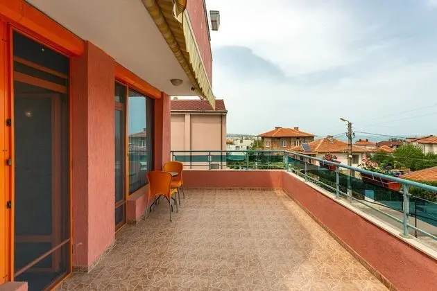 Family Oda, Balkon, Deniz Manzaralı