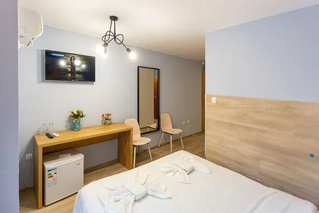 Standard Tek Büyük Yataklı Oda (with extra bed)
