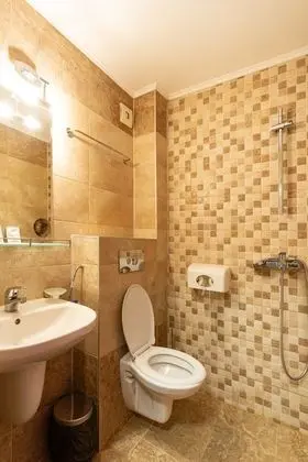 Standard Tek Büyük Yataklı Oda (with extra bed)