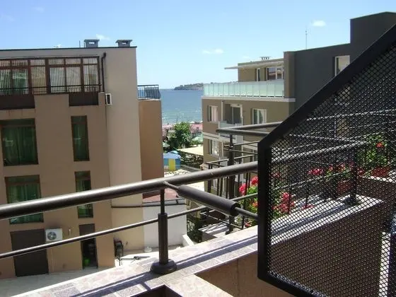 Dört Kişilik Oda, Balkon