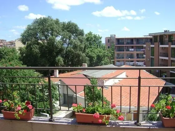 Dört Kişilik Oda, Balkon