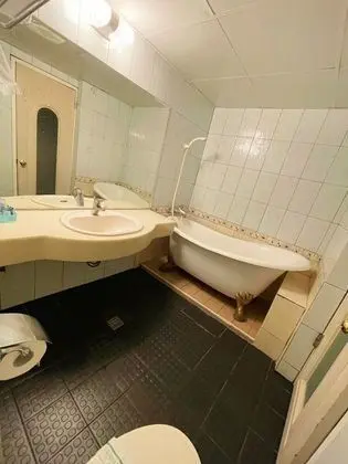 Business Tek Büyük Yataklı Oda