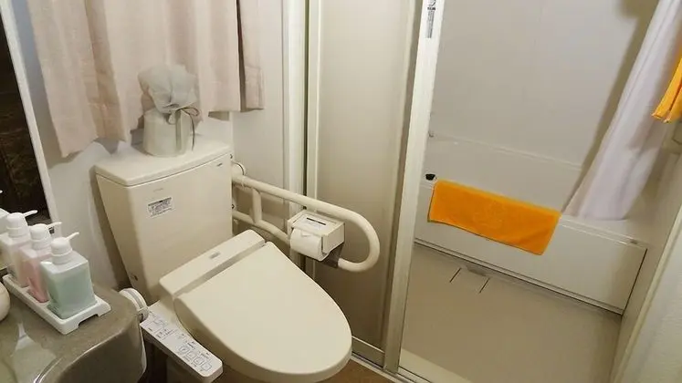 Standard Oda (with 2 150cm beds & light breakfast)