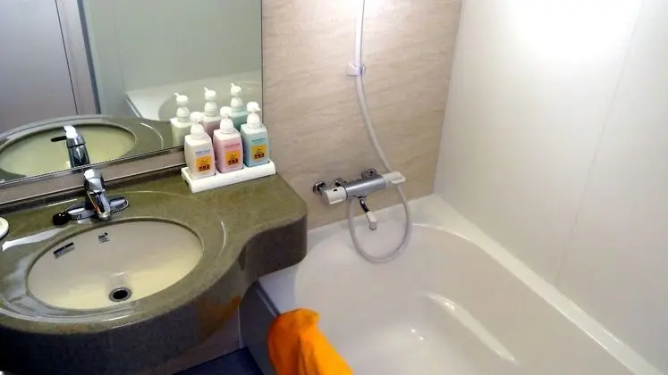 Standard Oda (with 2 150cm beds & light breakfast)