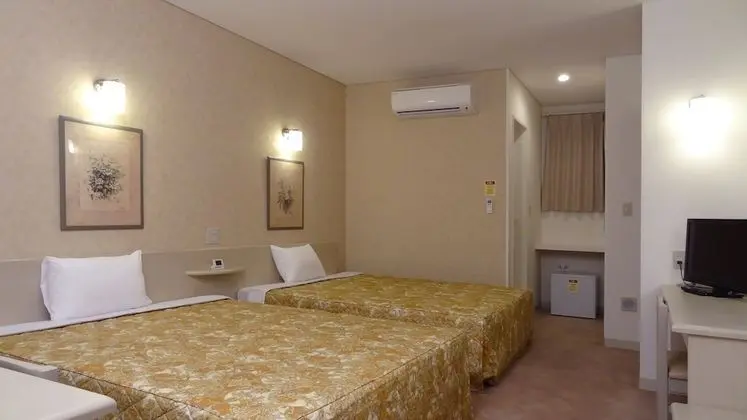 Standard Oda, 2 Büyük (Queen) Boy Yatak (with 2 150cm beds & light breakfast)