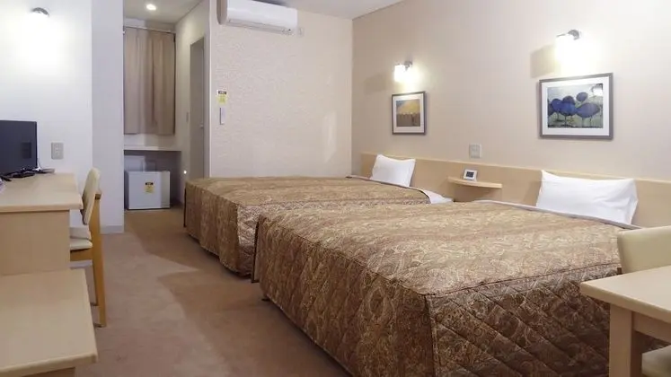 Standard Oda (with 2 150cm beds & light breakfast)