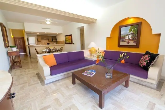 One Bedroom Deluxe Suite