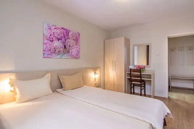 Tek Büyük Yataklı Oda