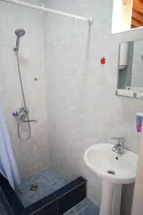 Standard Üç Kişilik Oda, 1 Çift Kişilik Yatak ve Çekyat, Bahçe Manzaralı