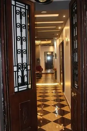 Deluxe Tek Büyük veya İki Ayrı Yataklı Oda, 2 Büyük (Queen) Boy Yatak, Özel Banyo, Şehir Manzaralı