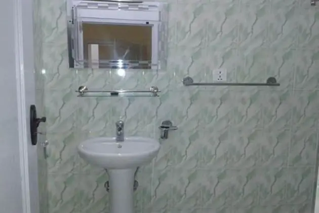 Basic Oda, Ortak Banyo