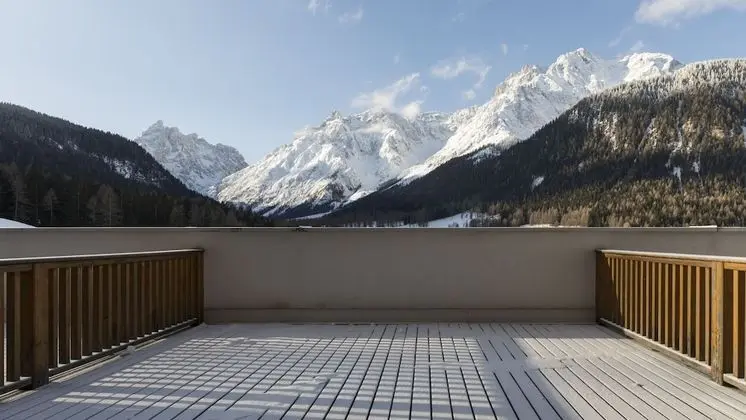 Standard Tek Büyük Yataklı Oda, 1 Büyük (Queen) Boy Yatak, Sigara İçilmez, Dağ Manzaralı