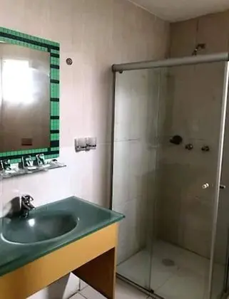 Büyük Yataklı Tek Kişilik Oda
