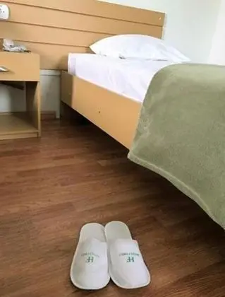 Üç Kişilik Oda