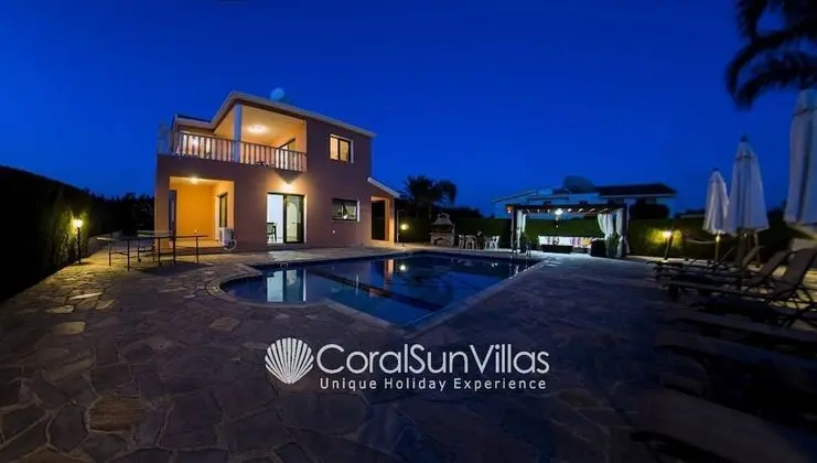 Villa, 4 Yatak Odası, Sigara İçilebilir, Balkon