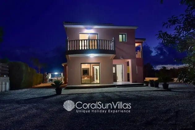 Villa, 4 Yatak Odası, Sigara İçilebilir, Balkon