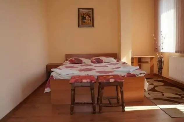 Classic Tek Büyük veya İki Ayrı Yataklı Oda
