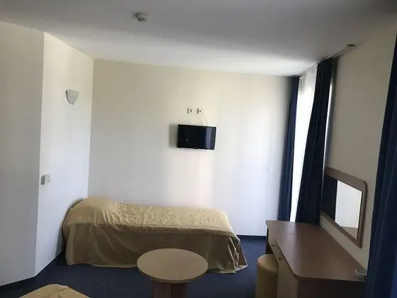 Deluxe Tek Büyük veya İki Ayrı Yataklı Oda (Extra bed)