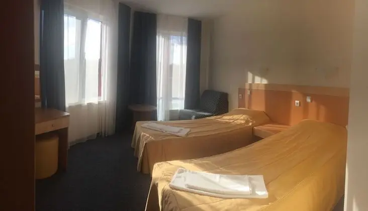 Deluxe Tek Büyük veya İki Ayrı Yataklı Oda (Extra bed)