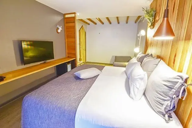 Deluxe Suite with Balcony