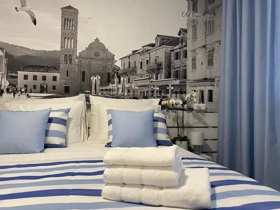 Standard Süit, Balkon, Avlu Manzaralı