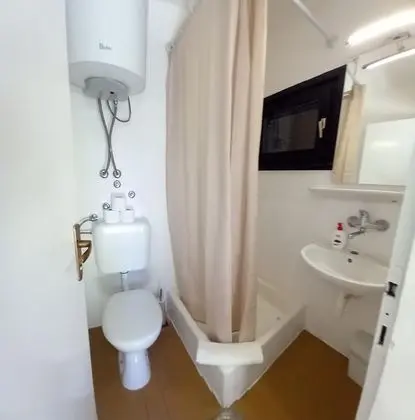 Standard Süit, Balkon, Avlu Manzaralı