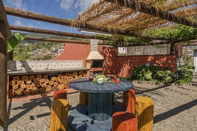 Basic Kır Evi, Birden Çok Yatak, Deniz Manzaralı
