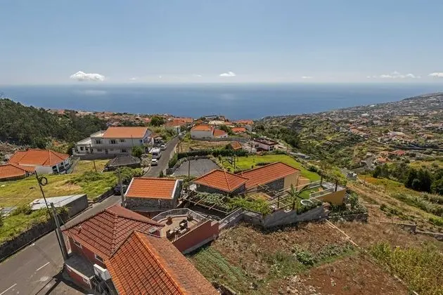Basic Kır Evi, Birden Çok Yatak, Deniz Manzaralı