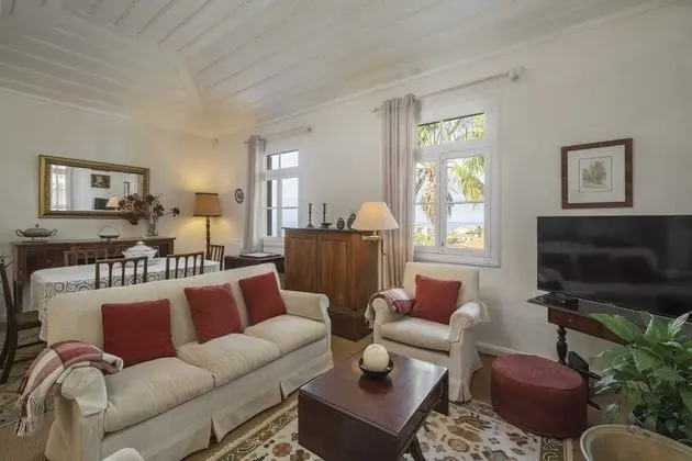 Basic Kır Evi, Birden Çok Yatak, Deniz Manzaralı