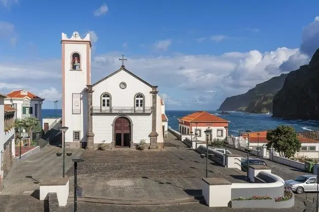 Basic Kır Evi, Birden Çok Yatak, Deniz Manzaralı