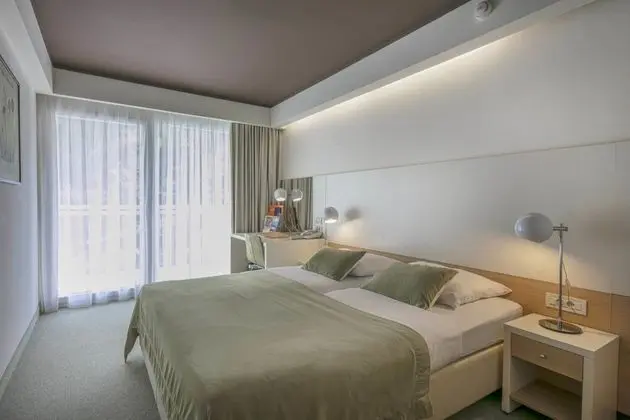 Standard room, park side, balcony