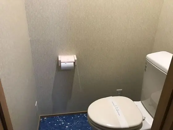 Tek Kişilik Oda, Sigara İçilebilir, Ortak Banyo