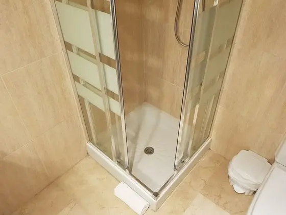 Standard Stüdyo (Number 1)