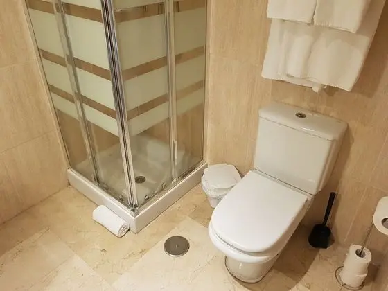 Standard Stüdyo (Number 1)