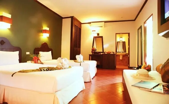 Deluxe Bungalov, Avlu