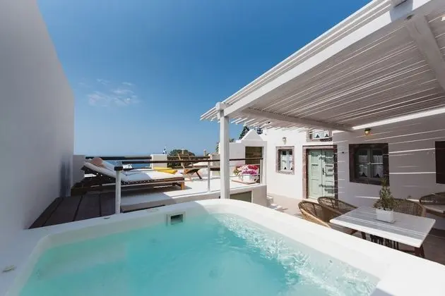 Kyklos Villa *100 meters outside the complex