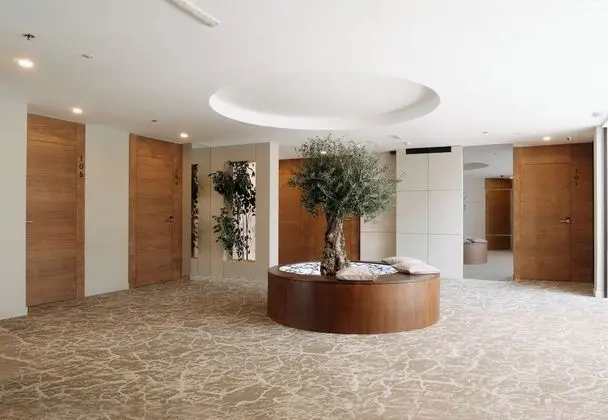 Deluxe Tek Büyük veya İki Ayrı Yataklı Oda, Kısmi Deniz Manzaralı