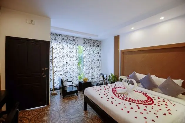 Deluxe Suite + Free pick up