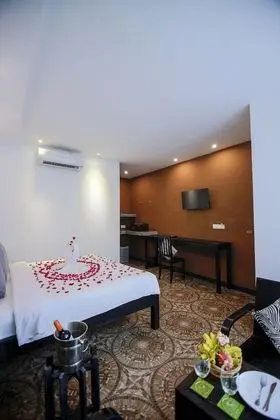 Deluxe Suite + Free pick up