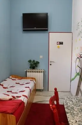 Poppy Room - one bedroom, Private bathroom