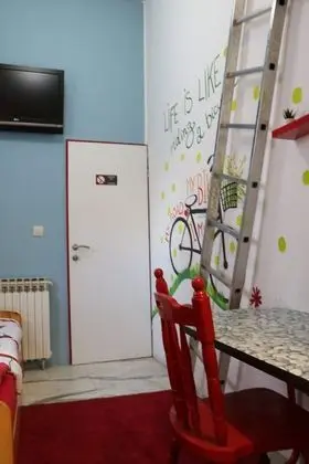 Poppy Room - one bedroom, Private bathroom