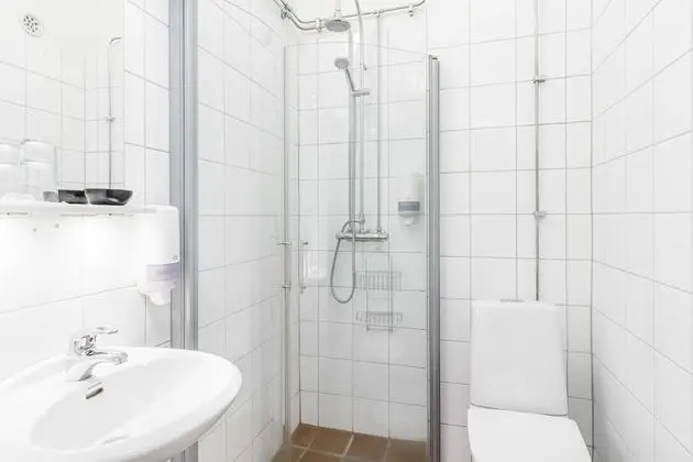 İki Ayrı Yataklı Oda (Hotel Prison Cell)