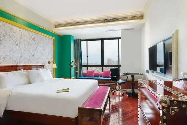 Deluxe Tek Büyük Yataklı Oda