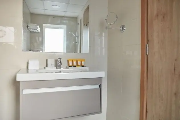 Apart Daire, 2 Yatak Odası, Marina Manzaralı