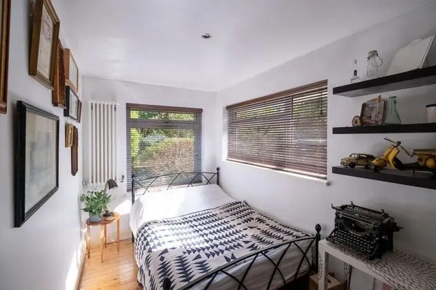 Ev (2 Bedrooms)
