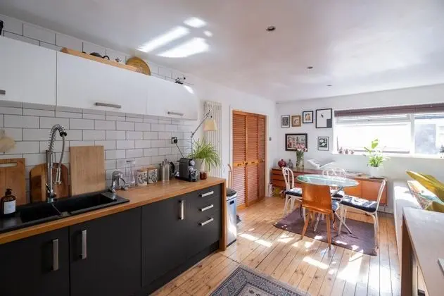 Ev (2 Bedrooms)