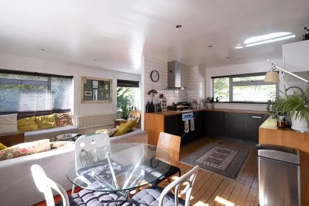 Ev (2 Bedrooms)