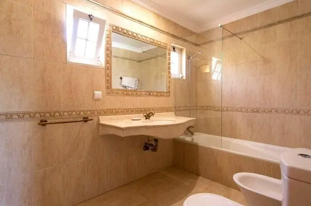 Villa, 4 Yatak Odası, Balkon