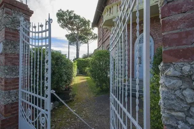 Villa, 5 Yatak Odası, Balkon