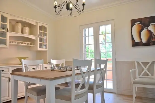 Villa, 3 Yatak Odası, Şömine